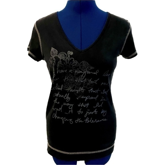 One World - Black V-Neck T-Shirt With Silver Design -  Size Large - Picture 1 of 4